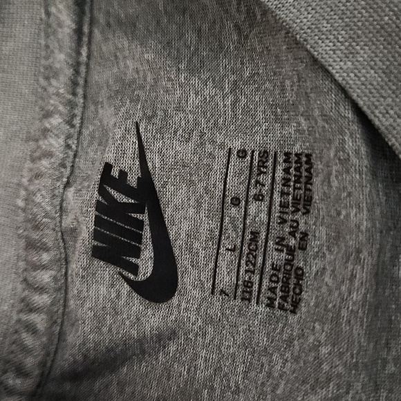 Boys Nike Dri Fit Tee Shirt - Picture 3 of 3